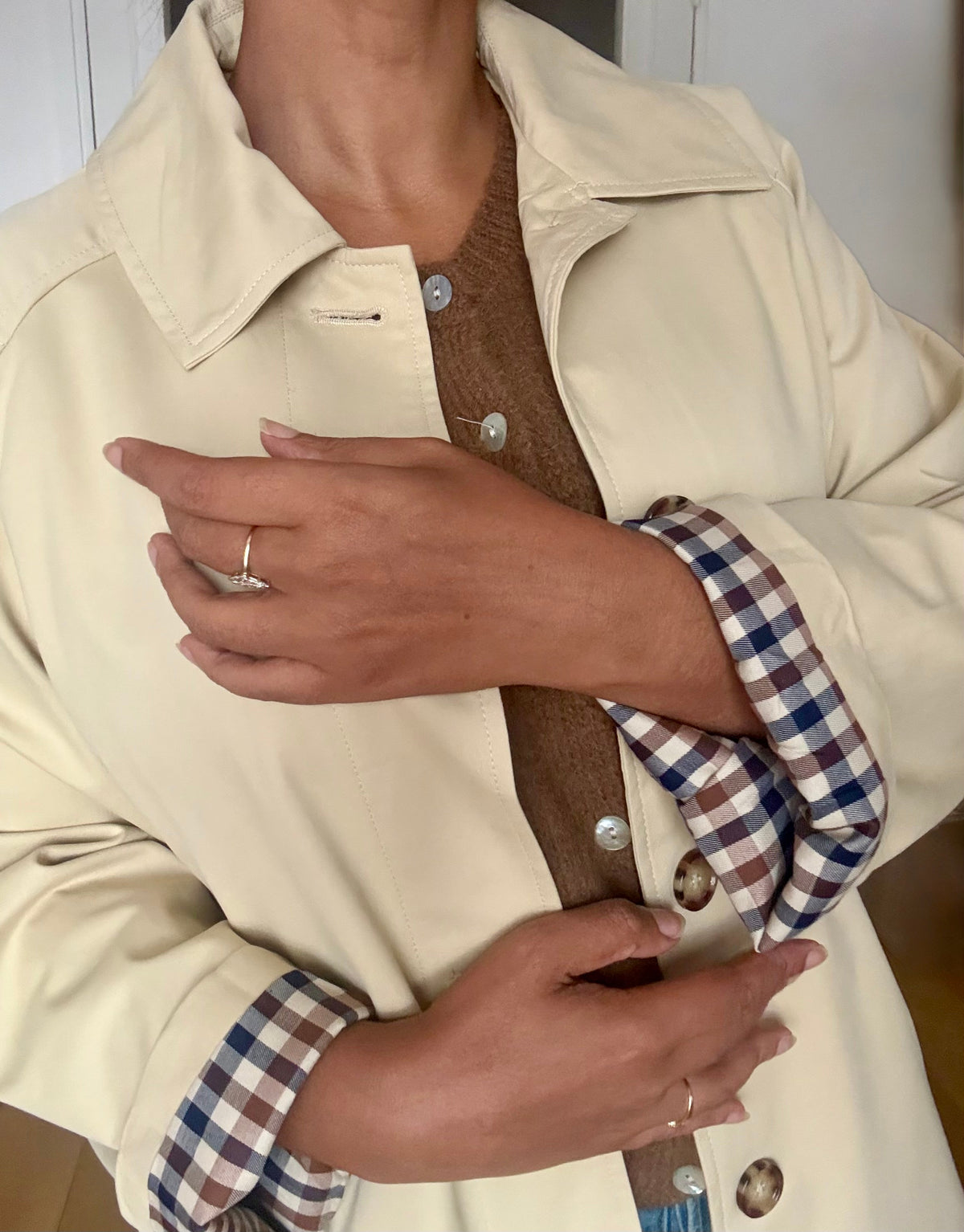 Trench long beige à carreaux LOUNAE