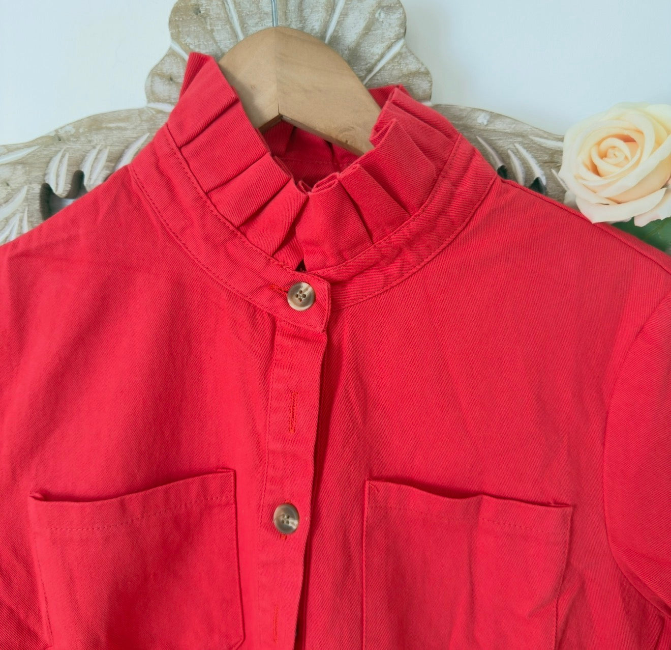 Robe rouge col volanté - Maëlle