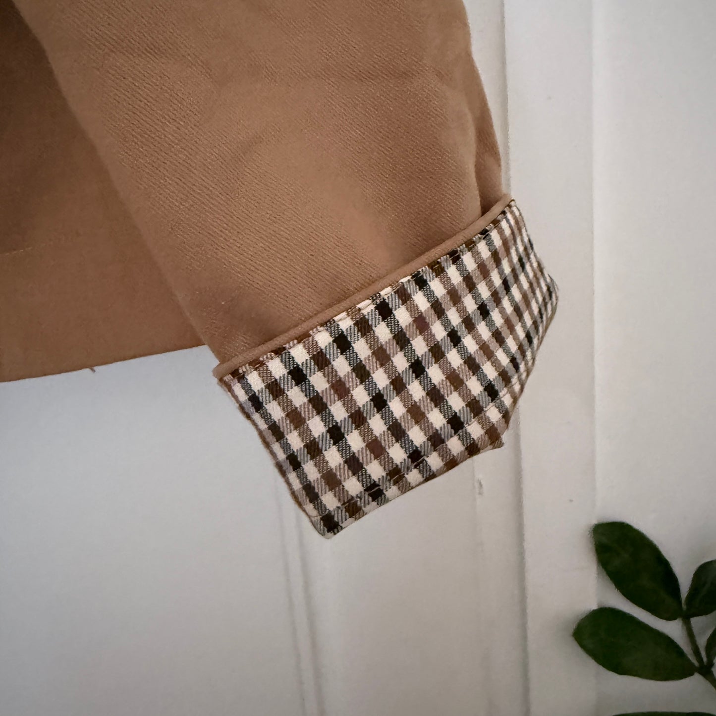 Trench court beige carreaux en coton