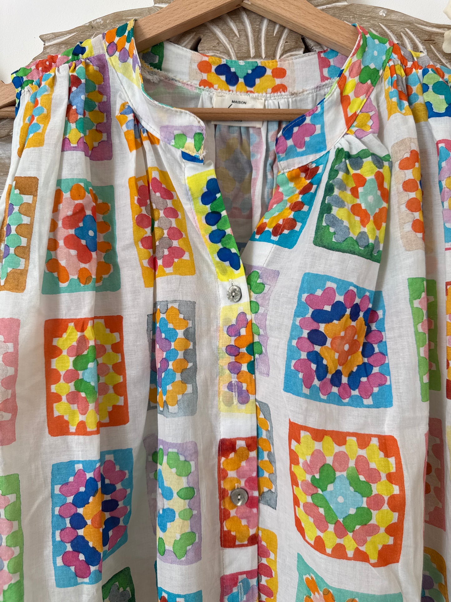 Blouse sans manches blanche et multicolore - Luizacco
