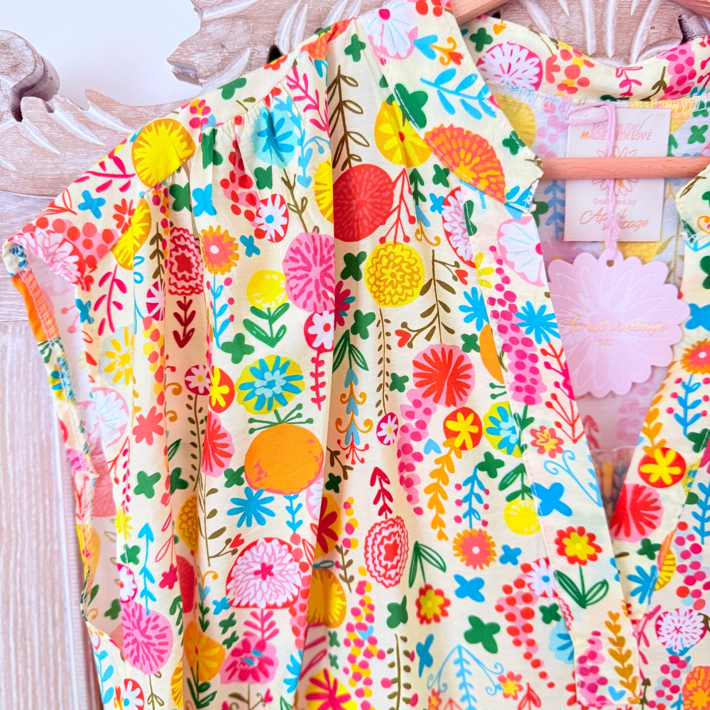 Halblanges Blumenkleid - April vintage
