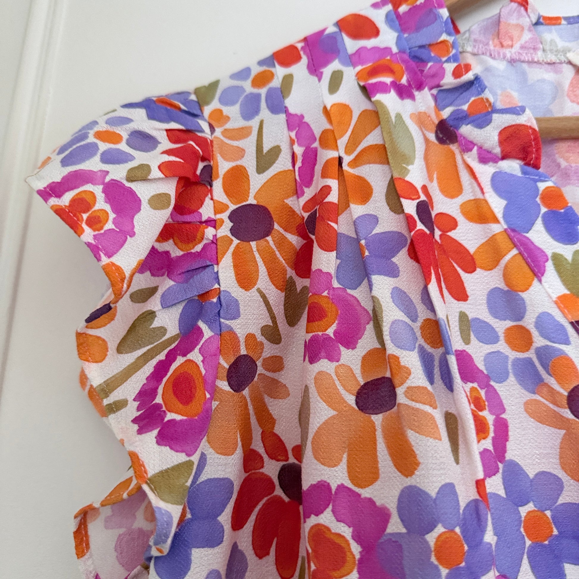 Blouse fleurie multicolore col V manches volantes LOUNAE