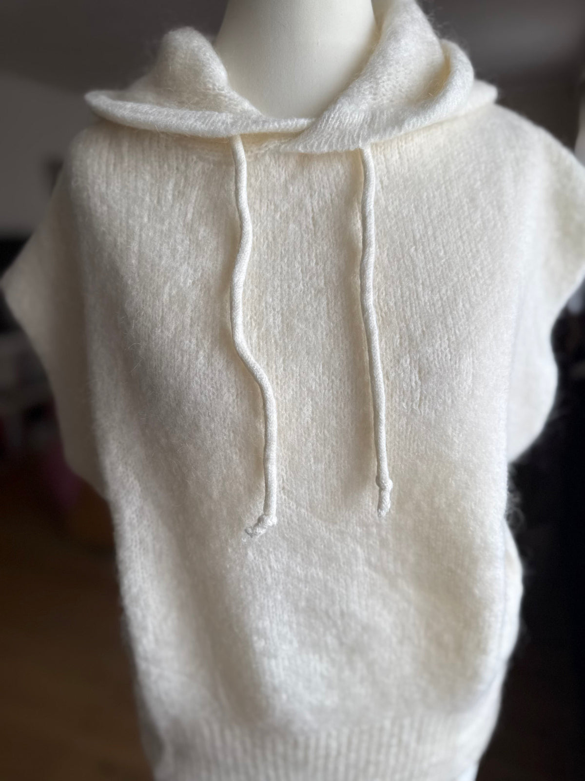 Pull Sans Manches à Capuche Blanc cassé Mohair LOUNAE