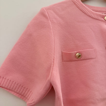 Cardigan rose LOUNAE, boutons dorés et manches courtes