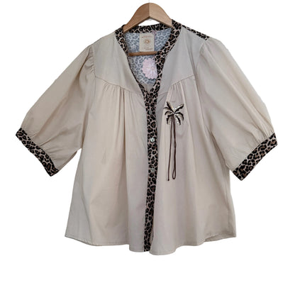 Blouse écrue en coton à détails léopard – Manches ballon – Taille unique LOUNAE
