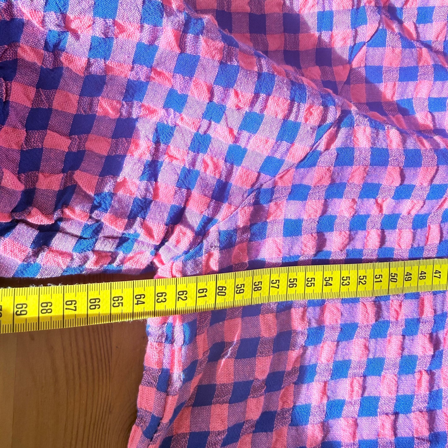 Robe à carreaux bleu et violet