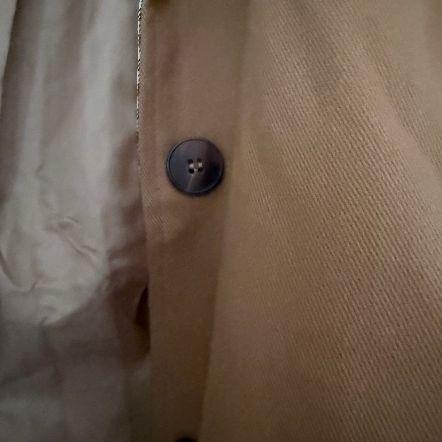 Trench court beige carreaux en coton
