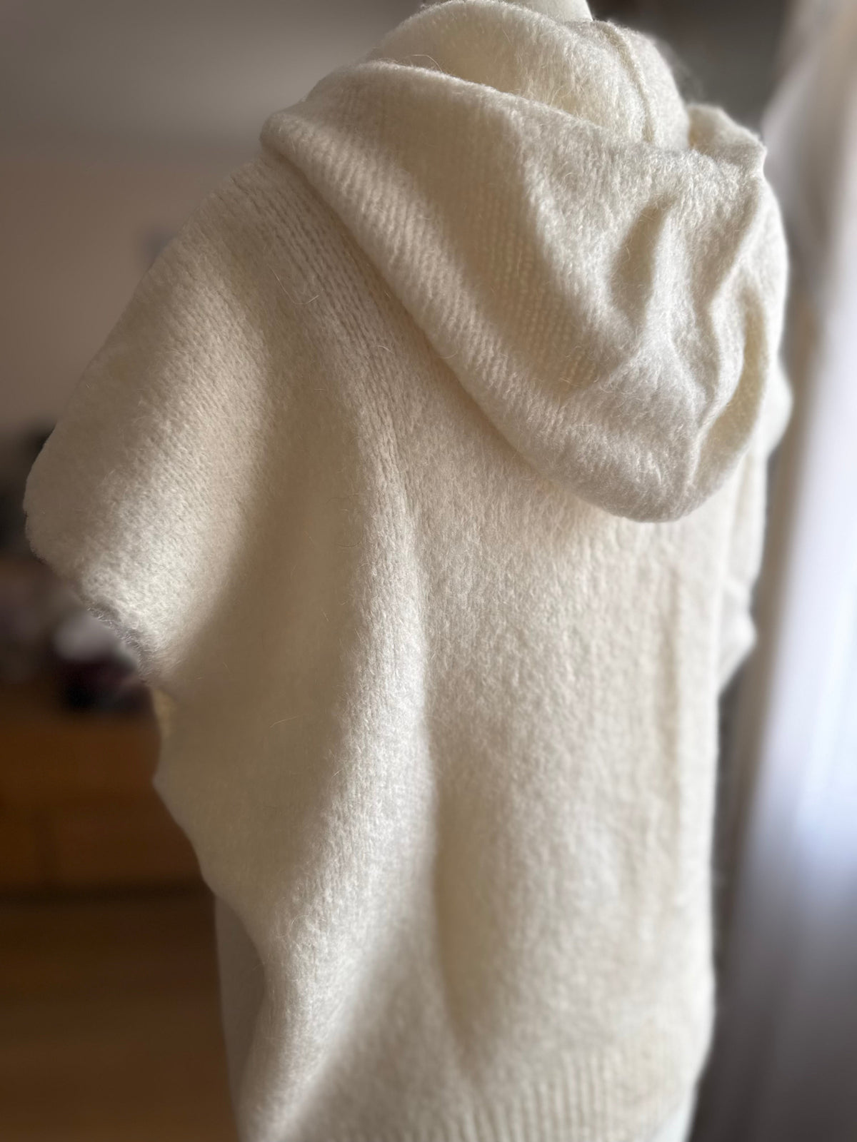 Pull Sans Manches à Capuche Blanc cassé Mohair LOUNAE