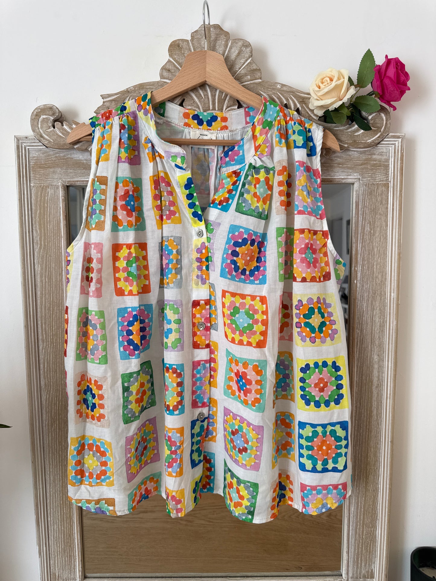 Blouse sans manches blanche et multicolore - Luizacco