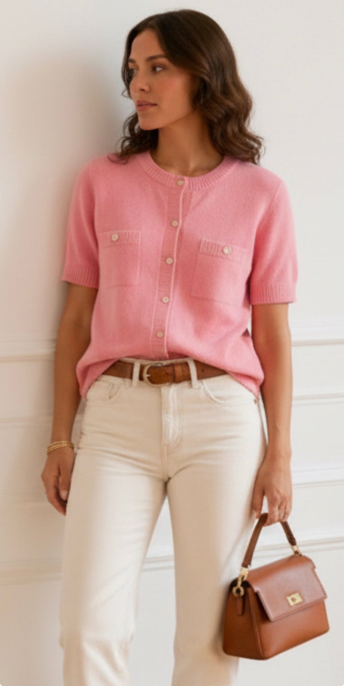 Cardigan rose LOUNAE avec boutons dorés et encolure ronde