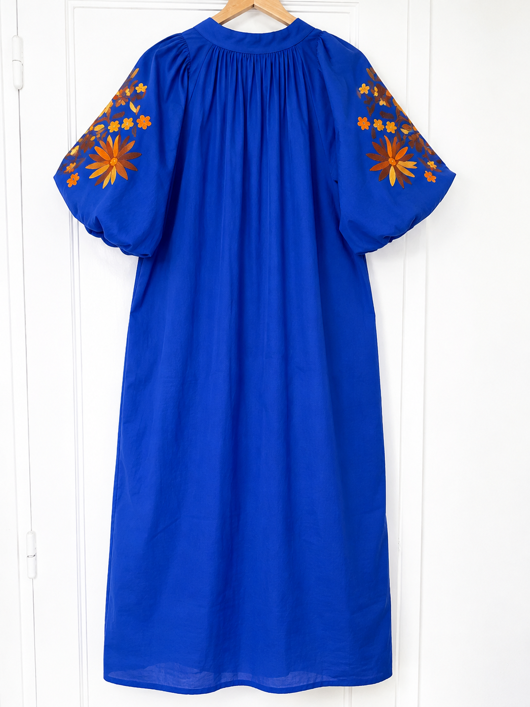 Robe longue bohème bleu roi brodée LOUNAE